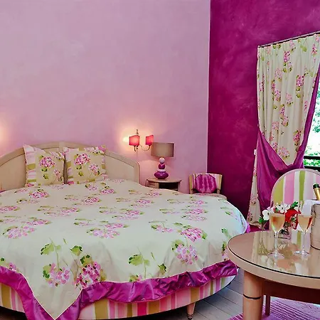Les Freres Ibarboure Hotel 4*