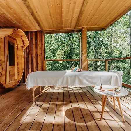 Les Frères Ibarboure - 4 étoiles, Extérieur Sensoriel Et Restaurant étoilé à