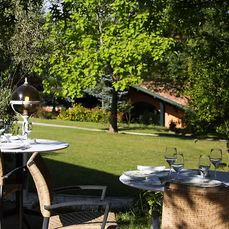Les Frères Ibarboure - 4 étoiles, Extérieur Sensoriel Et Restaurant étoilé à