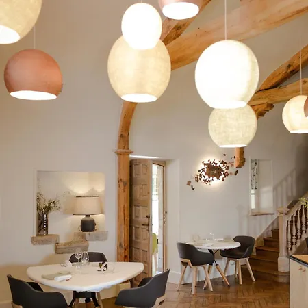 Hotel Les Frères Ibarboure - 4 étoiles, Extérieur Sensoriel Et Restaurant étoilé à