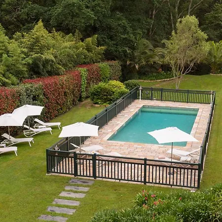 Les Freres Ibarboure Hotel 4*