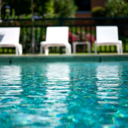 Les Freres Ibarboure Hotel