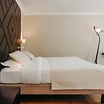 Les Freres Ibarboure - 4 Etoiles, Exterieur Sensoriel Et Restaurant Etoile A Bidart