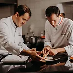 Les Freres Ibarboure - 4 Etoiles, Exterieur Sensoriel Et Restaurant Etoile A Hotel Bidart
