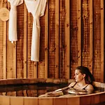 Les Freres Ibarboure - 4 Etoiles, Exterieur Sensoriel Et Restaurant Etoile A 4* Bidart