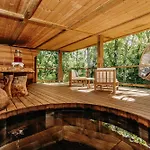 Les Freres Ibarboure - 4 Etoiles, Exterieur Sensoriel Et Restaurant Etoile A 4*