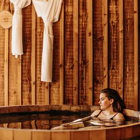 Les Freres Ibarboure - 4 Etoiles, Exterieur Sensoriel Et Restaurant Etoile A 4* Bidart