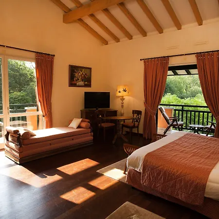 Szálloda Les Freres Ibarboure - 4 Etoiles, Exterieur Sensoriel Et Restaurant Etoile A