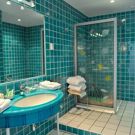 Les Freres Ibarboure - 4 Etoiles, Exterieur Sensoriel Et Restaurant Etoile A Hotel Bidart