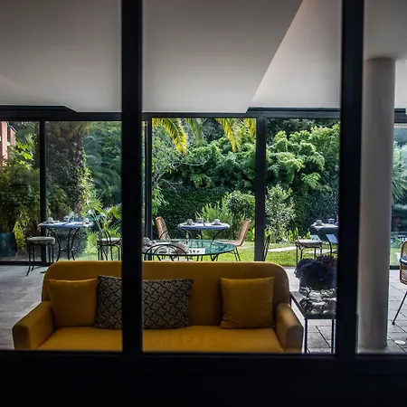 Hotel Les Freres Ibarboure - 4 Etoiles, Exterieur Sensoriel Et Restaurant Etoile A Bidart