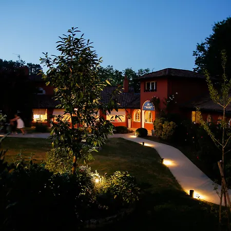 Les Freres Ibarboure - 4 Etoiles, Exterieur Sensoriel Et Restaurant Etoile A 4*