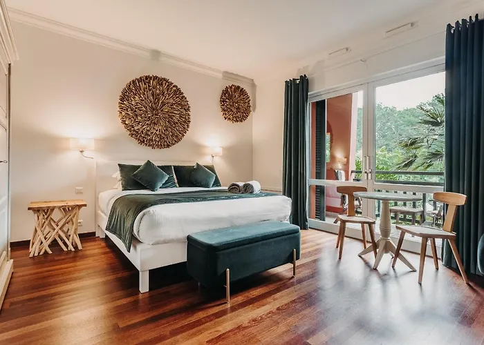 Les Freres Ibarboure - Hotel 4 Etoiles, Spa Exterieur Sensoriel Et Restaurant Etoile A Bidart 4* Bidart