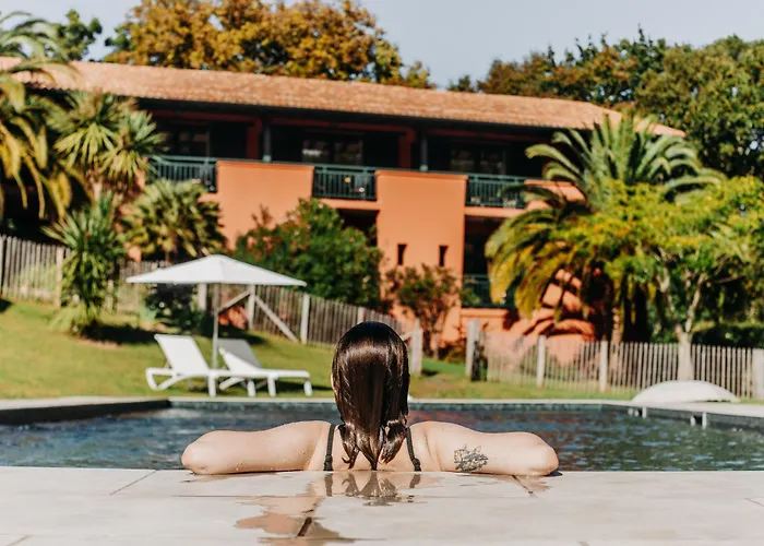 Hotel Les Frères Ibarboure - 4 étoiles, Extérieur Sensoriel Et Restaurant étoilé à Bidart