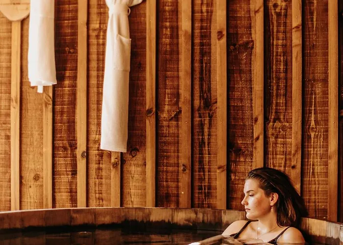 Les Frères Ibarboure - 4 étoiles, Extérieur Sensoriel Et Restaurant étoilé à 4* Bidart