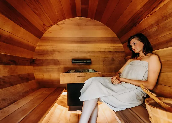 Hotel Les Frères Ibarboure - 4 étoiles, Extérieur Sensoriel Et Restaurant étoilé à