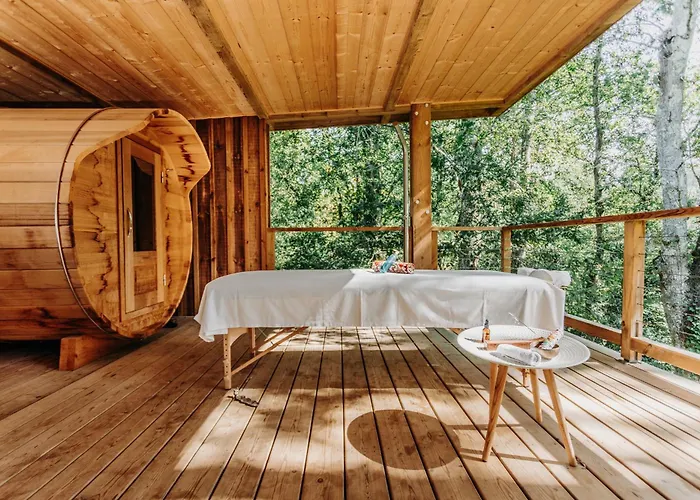 Les Frères Ibarboure - 4 étoiles, Extérieur Sensoriel Et Restaurant étoilé à