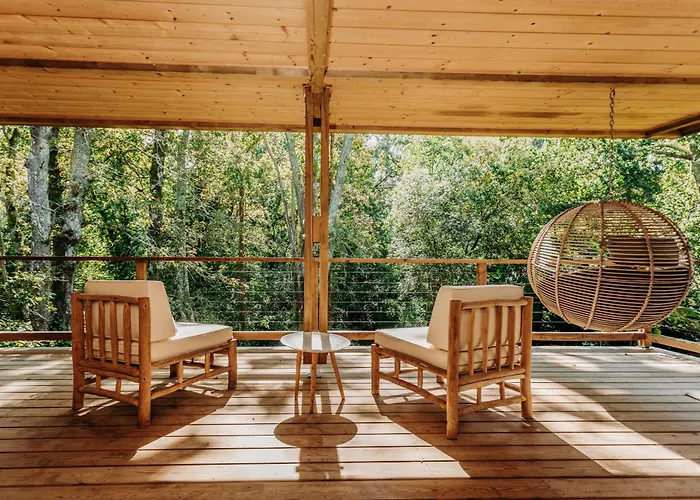 Les Frères Ibarboure - 4 étoiles, Extérieur Sensoriel Et Restaurant étoilé à Hotel