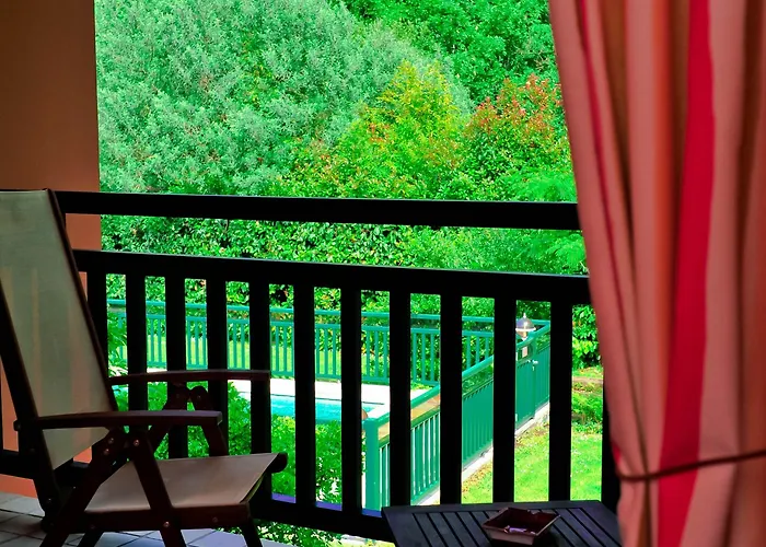 Les Frères Ibarboure - 4 étoiles, Extérieur Sensoriel Et Restaurant étoilé à