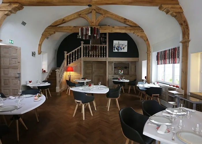 Les Frères Ibarboure - 4 étoiles, Extérieur Sensoriel Et Restaurant étoilé à