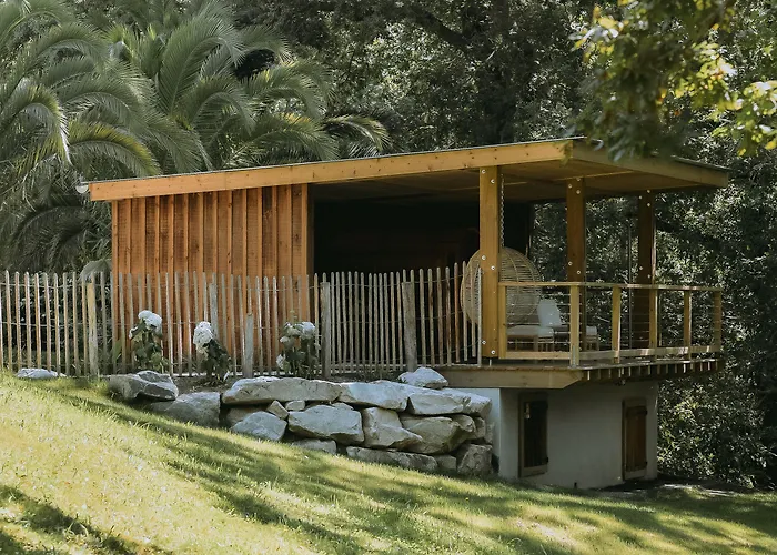 Hotel Les Frères Ibarboure - 4 étoiles, Extérieur Sensoriel Et Restaurant étoilé à