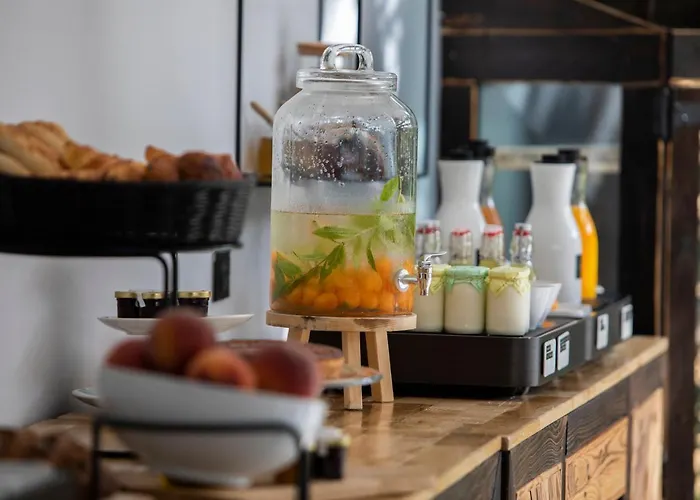 Hotel Les Frères Ibarboure - 4 étoiles, Extérieur Sensoriel Et Restaurant étoilé à